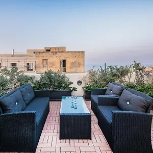 https://valletta-kursara-port-view.hotelssaintjulians.com