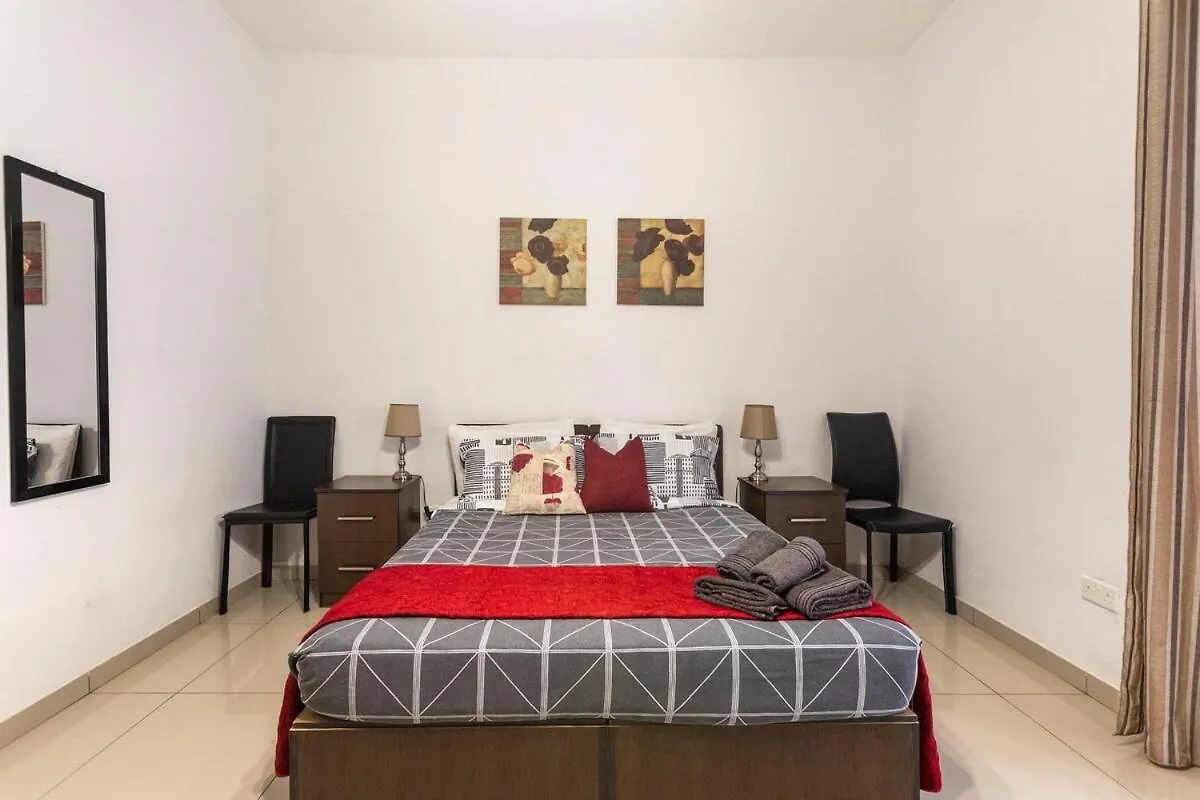 Superbly Located Cosy 2-Bedroom Apartment Valletta location